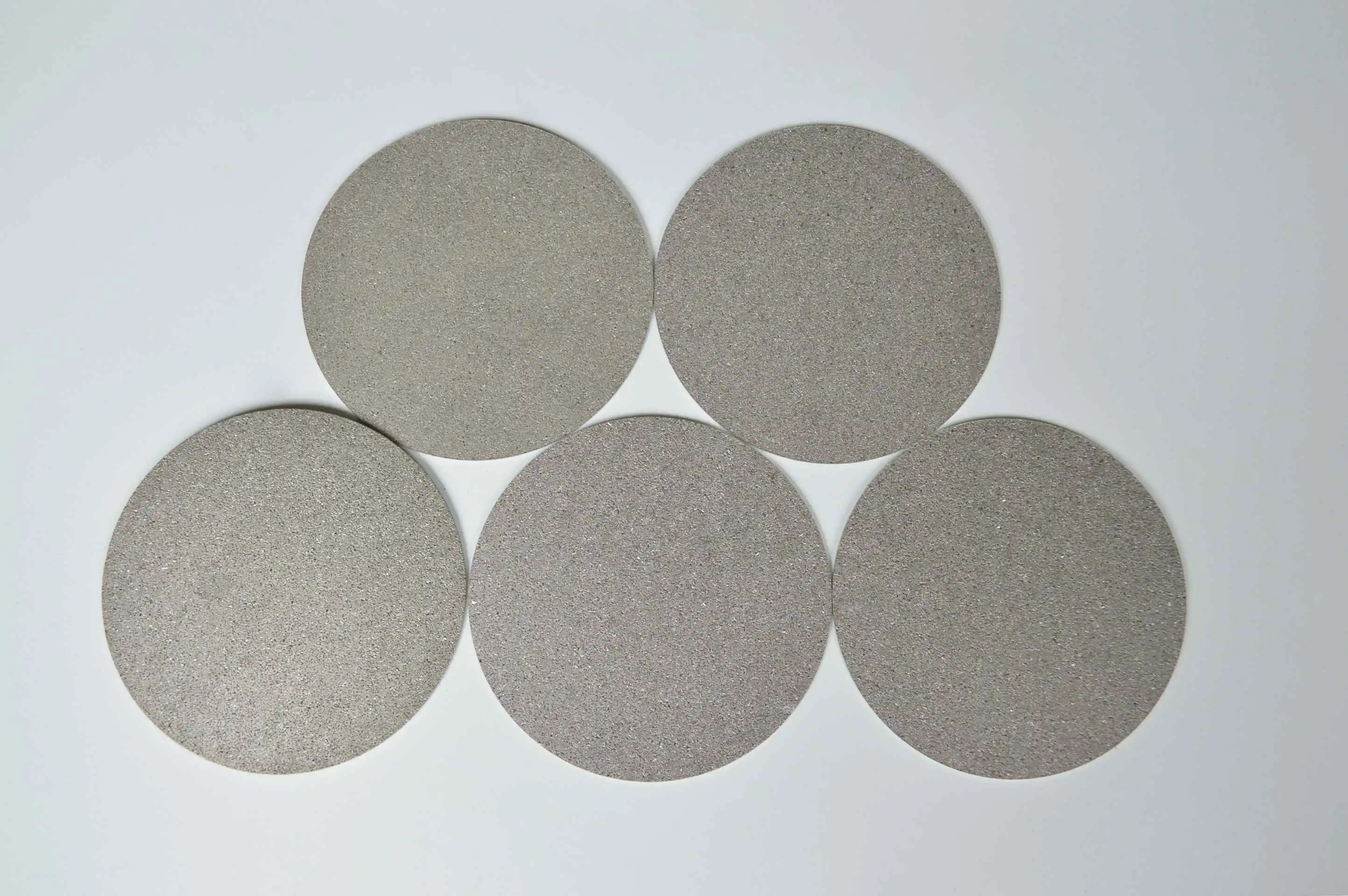 Titanium sintered disc Titanium sintered disc